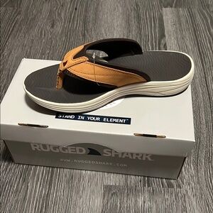 Comfortable Brown and Black Thong Sandals with Platform Sole